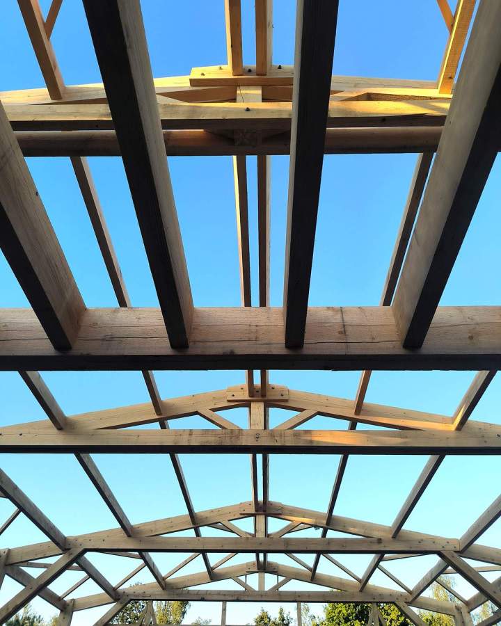 Construction et rénovation de structures en bois.